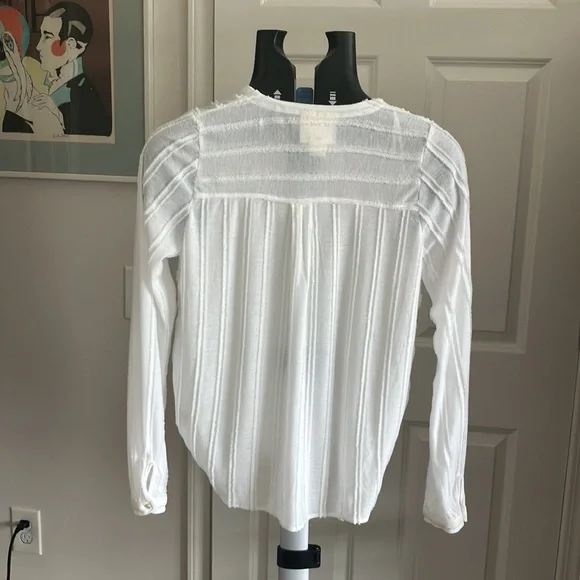 SOLD Mauve by Anthropologie XS white Faux Wrap blouse gauze like top beach vibes - Picture 8 of 9